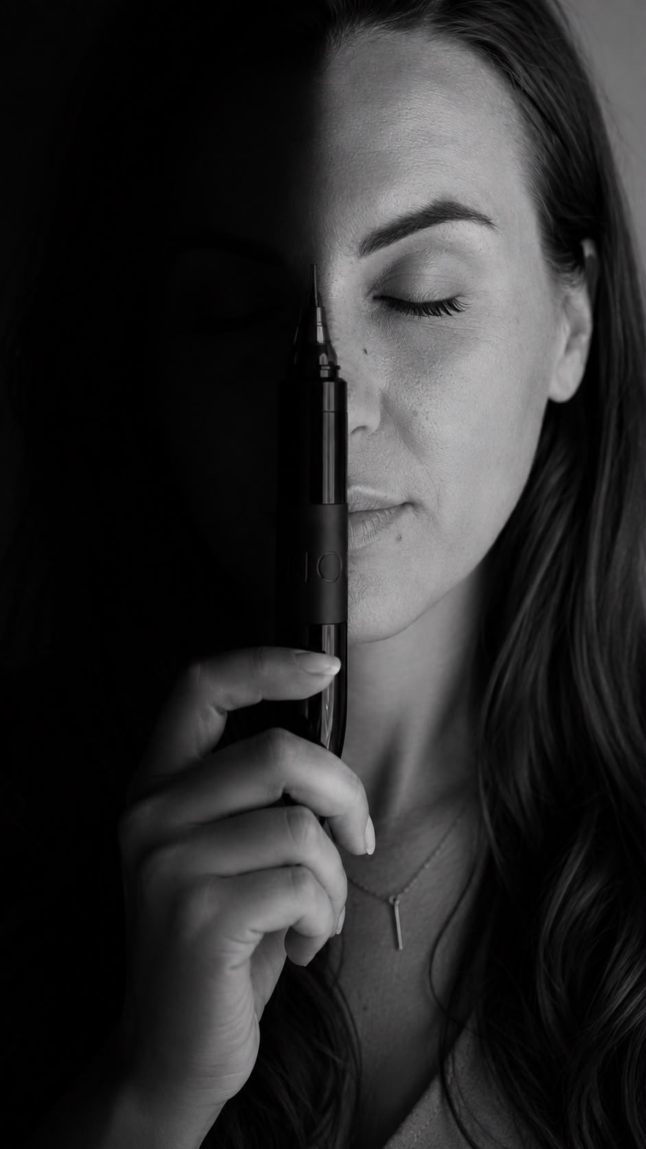 Joanna Błońska — w pracy, artystyczne ujęcie